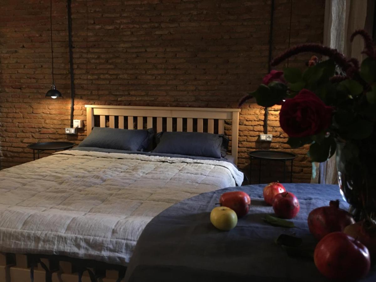 Апартаменты Cozy&Stylish Loft Тбилиси Экстерьер фото